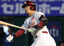楽天・浅村栄斗　２０００安打まで残り３本　五回には無死二、三塁で適時打で１５試合ぶりの猛打賞を放って一気に偉業へ加速