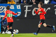 Jリーグ・浦和レッズ・ブライアン リンセン 選手情報｜スポーツ
