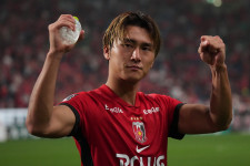 【mm】浦和レッズ 11 サミュエルグスタフソン選手 0423Gustafson_getty-560x373.jpg