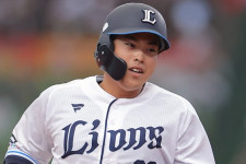逆方向への衝撃弾にX騒然「バケモンだろ」　育成22歳“大砲候補”を「今すぐ支配下1軍で」