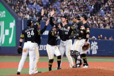 日本ハムが7回に猛攻、2ランスクイズなどで圧勝　鷹モイネロは4勝目…13日のパ・リーグ