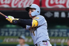 阪神・森下、最速60万票突破…楽天・宗山はオリ・紅林にトップ譲る　19日の球宴中間発表