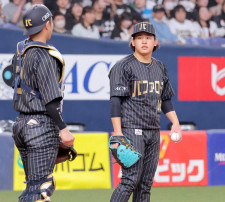 【オリックス】宮城大弥が８回７安打２失点、１０奪三振で降板　９回からは２番手・ペルドモが登板
