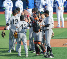 【巨人】グリフィンが６回無失点で今季初先発初勝利　スタメン起用の岸田行倫がソロ含む２打点