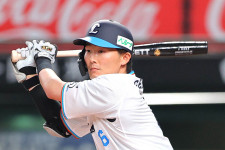 【セパ公示】（９日）楽天が辰己涼介外野手、西武は源田壮亮内野手を登録