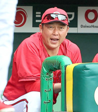 【広島】首位陥落の新井貴浩監督「去年までいなかった２人がいい対応」次回の天敵攻略に期待