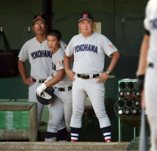 【高校野球】「求めていた勝ち方が横浜高校に来て、初めてできた」村田監督が０−４→９回２死逆転サヨナラ４強を称賛