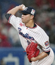 楽天がヤフーレ獲得　ヤクルトで今季5勝10敗