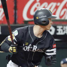 ソフトB柳町達が“人的補償で因縁”の西武相手に3安打5打点の大暴れ…プロテクト漏れ疑惑からの大逆襲