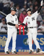【ロッテ】打線つながり連敗止めた　４番石川慎吾の先制打に吉井監督「いい風吹かせてくれた」