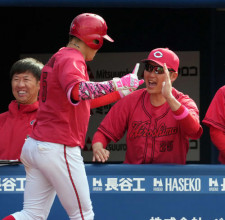 【広島】新井監督　３安打の小園海斗に「ここ最近で一番良かった。全部良かった」／一問一答