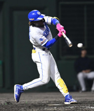 【中日】今季初打点・岡林勇希の犠飛皮切りにヤクルトを逆転！カリステ、山本、大島で突き放す