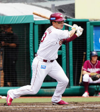 【楽天】浅村栄斗2000安打まで残り４本　２回右前打、４回左翼線二塁打で12試合ぶりマルチ