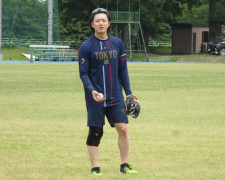 【ヤクルト】右膝後十字靱帯損傷の長岡秀樹「思ったより動ける」早ければ前半戦の１軍復帰見据える