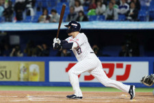【ヤクルト】中村悠平が“魚雷バスター”に成功「使えるものは使って」犠打失敗後に中前打