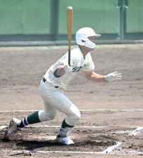 報徳学園５年連続春８強　プロ注目新井に３三振も山岡が適時打「心が強い」大角監督