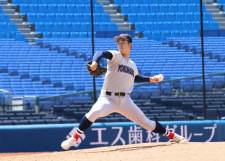 センバツＶ横浜、公式戦連勝25に伸ばす　春季決勝は10回サヨナラでライバル東海大相模に勝利