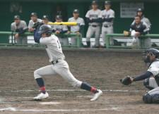 中越５番渡辺櫂史がサヨナラ打「ファーストストライクを狙った」11日決勝は北越と対戦