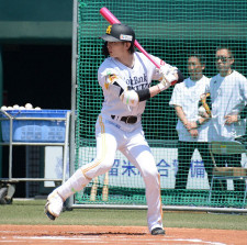 ソフトバンク周東佑京、骨折後初めて投手と対戦　上茶谷大河とのライブBPで5打数1安打「ちょっと怖がっているところがある」