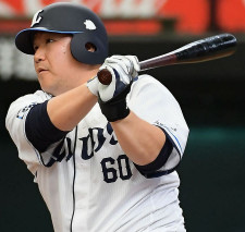 西武・中村剛也が「5番DH」　モンテルが「9番右翼」　投手陣は3試合連続完封中　ソフトバンク戦スタメン