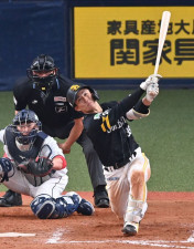 「まずはそこを超したい」　ソフトバンク野村勇がダメ押しの3号2ラン　目指すはキャリアハイの10本超え