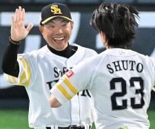「今日は勇にかけようと思ったんですけど」　ソフトバンク小久保監督、今季3度目のサヨナラ勝ちで勝率5割復帰　周東佑京が値千金の一打