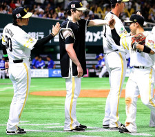 「粘り強く投げてくれました」　ソフトバンク小久保監督、有原航平の約1カ月ぶり白星に安堵　「7回は向こうの走塁で助けられたところはあったけど」
