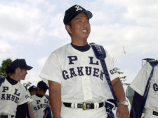 「自分が監督でいいの？」27歳で“超名門”PL学園の監督に…“ベンチ入りギリギリ”だった男が母校の指導者になったワケ「最初は全然、ピンと来なくて」
