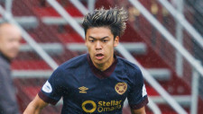 2025-1】湘南ベルマーレ オンサイトカードSR 直筆サイン 小田