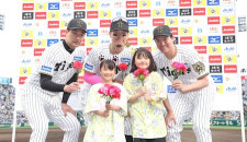 「初恋はいつ？」TORACOの質問に阪神・佐藤輝明、湯浅京己、岩崎優がタジタジ
