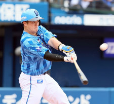 DeNA・牧秀悟「いい形で打つことができた」　佐野と連弾　23打席ぶりの安打となる11号ソロ