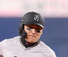 巨人・丸佳浩、右脚負傷後初の本格的なベースランニング「来週のいずれかで試合に出られたら」