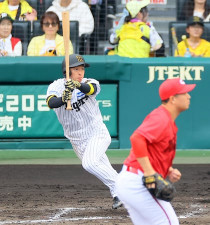 プロ初5安打！　阪神・近本光司大爆発、藤川監督に「突き破る」姿勢体現