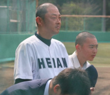 龍谷大平安　川口新監督が初采配でコールド発進、不祥事から再出発「もう一度“京都は平安や”と」