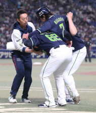 【27日の公示】前日負傷のヤクルト・長岡秀樹が登録抹消　巨人・萩尾匡也、ロッテ・田中晴也ら昇格