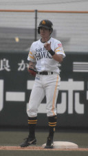 ソフトバンク勝連が狙い撃ち走者一掃打！前日30日に24歳の誕生日を自分で祝った