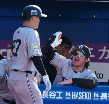 巨人・甲斐拓也　開幕30試合目で初のベンチスタート　阿部監督「予定通り」　9回には代打で登場
