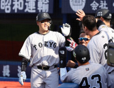 巨人・岸田　今季初スタメンで274日ぶり弾含む2打点「準備を怠らないように」　甲斐との関係も語る