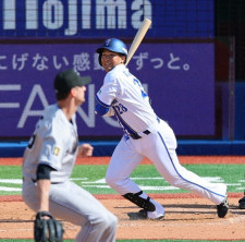 DeNA・勝又温史が待望の初安打「ハマスタで野球をするのに7年かかった。本当に頑張ってよかった」