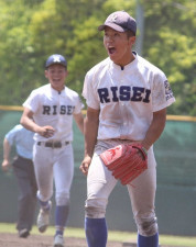 履正社3年ぶり8強進出　延長で必殺「辻―矢野」二遊間継投「打席の途中でも…」