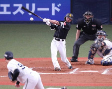 ソフトバンクつないで、つないで4位浮上!!6回に打者12人で9得点　オリックスに12連勝!!3差