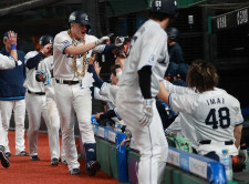 プロ野球15年ぶり1日3本の満塁本塁打　前回も今回も居合わせた投手にネット注目「さすが妖怪左投げ」