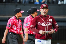 4連敗の楽天・三木監督「また追いかける展開」嘆く　2安打沈黙の打線に「このままではいけない」
