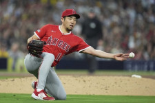 菊池雄星は5回まで4失点　タティスに痛恨ソロ被弾　自身の悪送球もありパドレス打線に苦戦