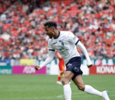 Jリーグ・横浜FC・鈴木 武蔵 選手情報｜スポーツ情報はd