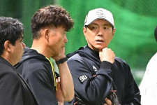 【ソフトバンク】故障者続出で打撃コーチ２人体制に　城島ＣＢＯが経緯説明