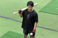 東京読売ジャイアンツ　岡本和真 読売ジャイアンツ 岡本 和真 選手情報 プロ野球｜スポーツ情報は