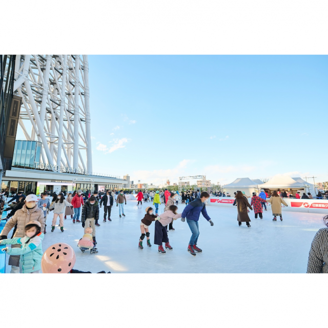 絶好のロケーション！東京スカイツリーの足元に「本物の氷を使用